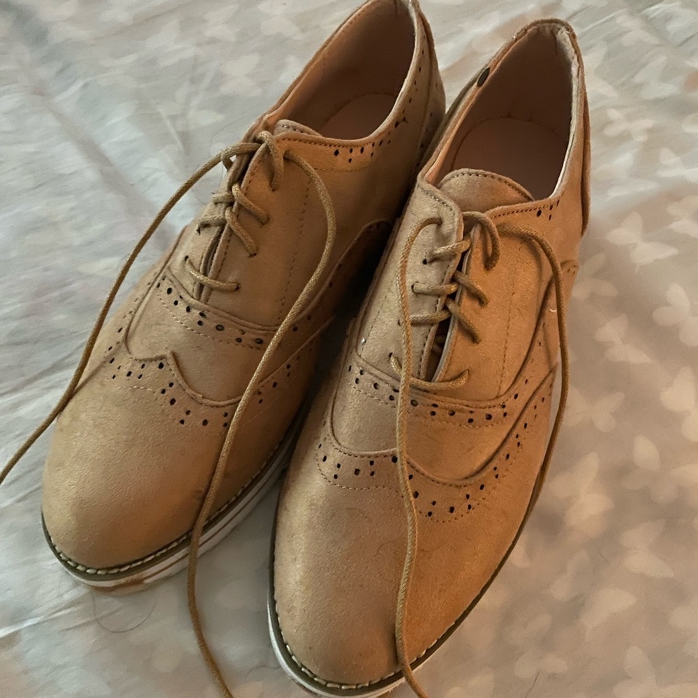 The crappy faux-suede Oxfords of your dreams!